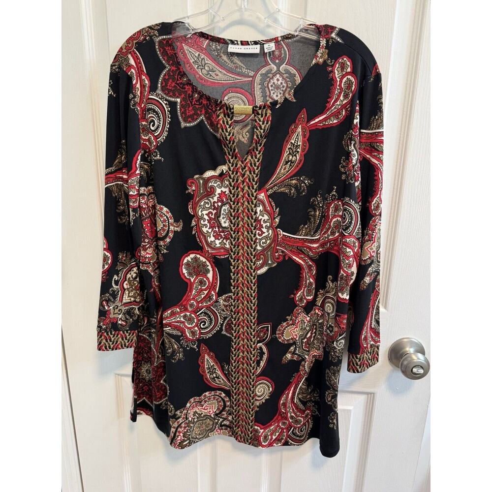 Susan Graver XL Top Black Red Tan Round Keyhole Neck Gold Bar At Neck Preowned